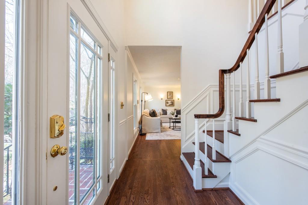 3850 Cedar Cliff Court SE