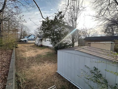 A home in Calhoun