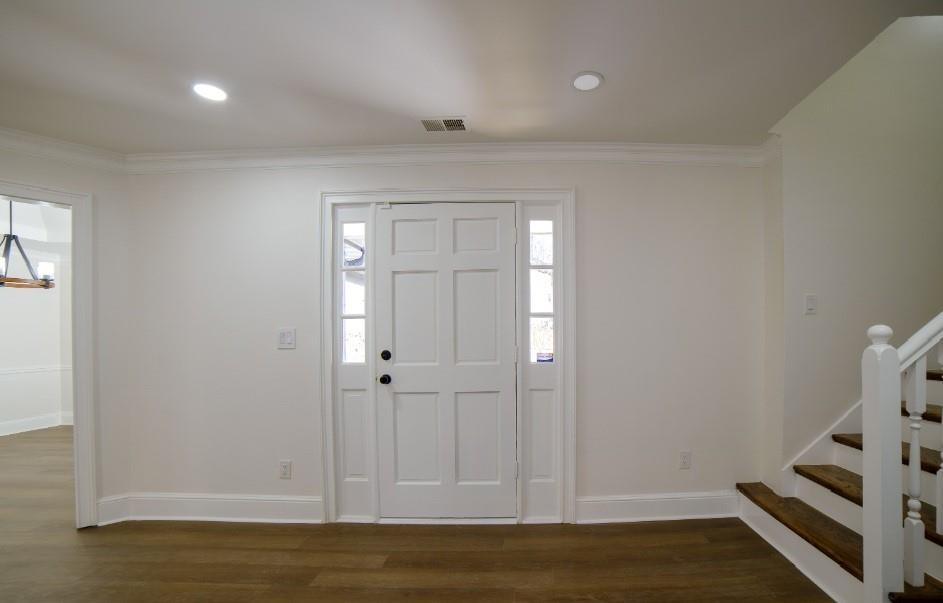 1190 Saint Ives Court