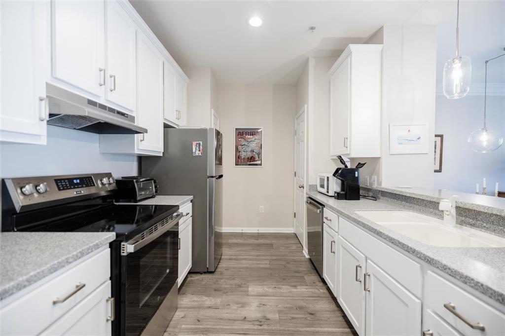 955 JUNIPER Street NE 2315