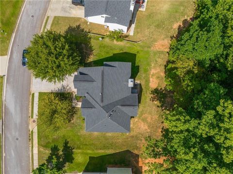 A home in Douglasville