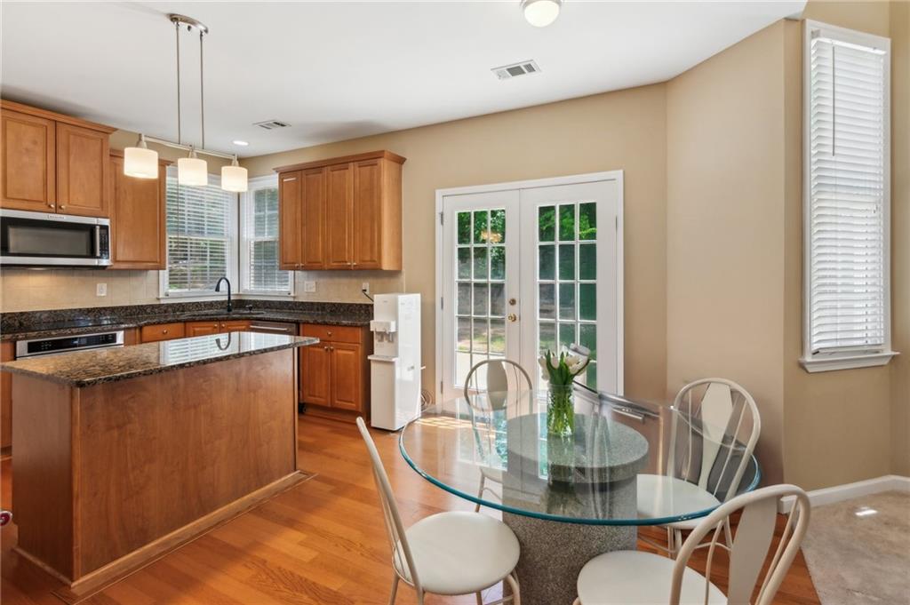 4114 Suwanee Trail Drive, Buford, Georgia image 7