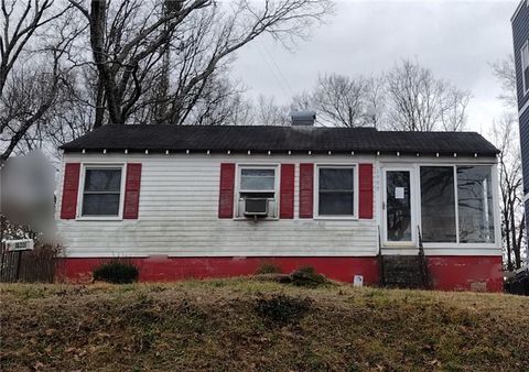 1900 Francis Avenue NW Atlanta GA 30318