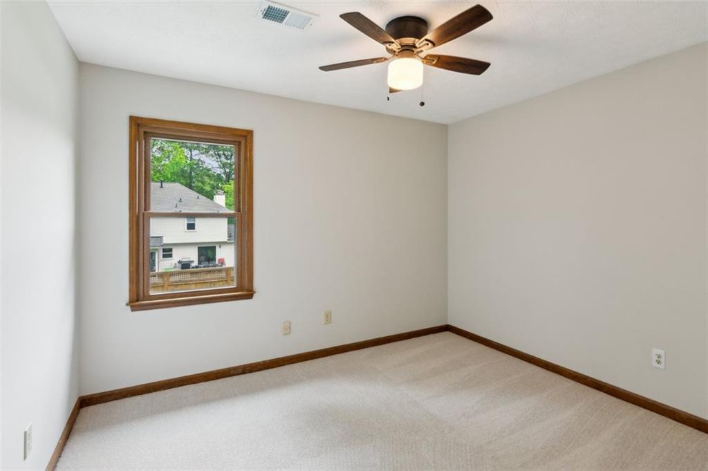 9800 Woodfall Drive, Roswell, Georgia image 17