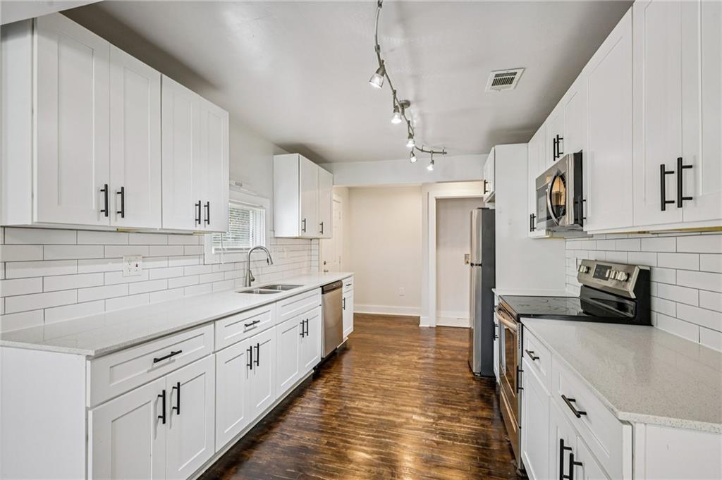 1914 North Avenue NW