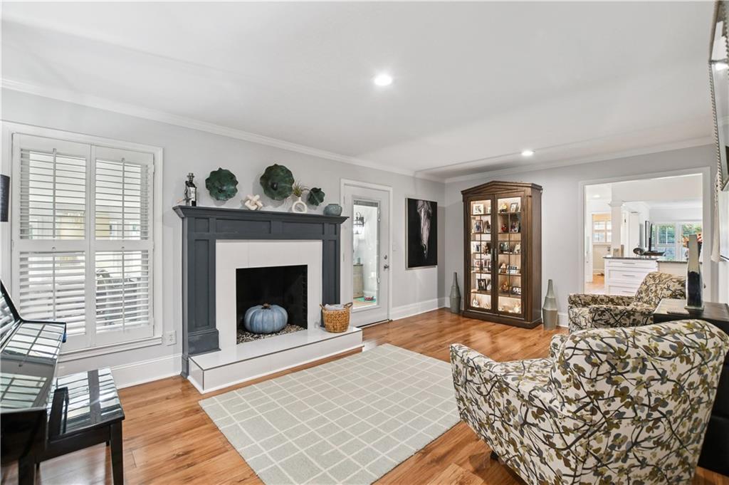 1845 Evergreen Lane