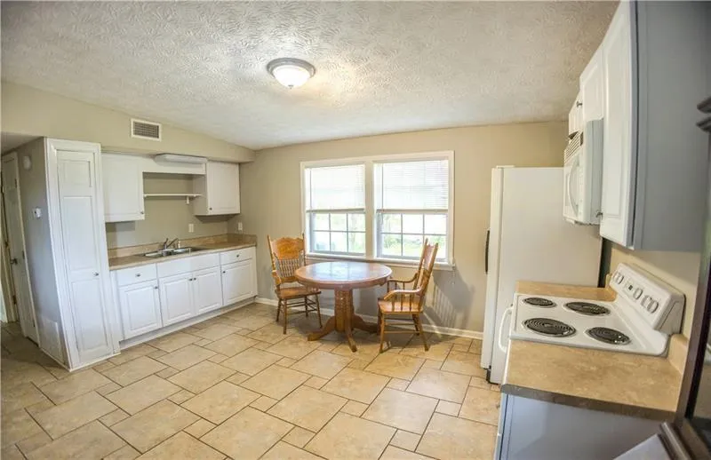 Greenville, Georgia 30222, United States, ,Commercial,Active,61758