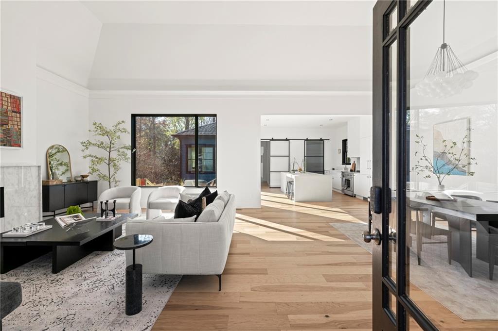 1062 Peeples Street SW