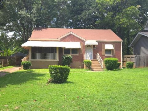 1712 Clifton Way SE Atlanta GA 30316
