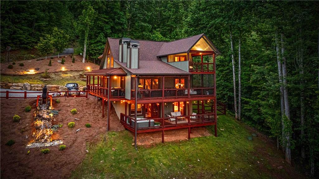 264 Pontoosuc Drive