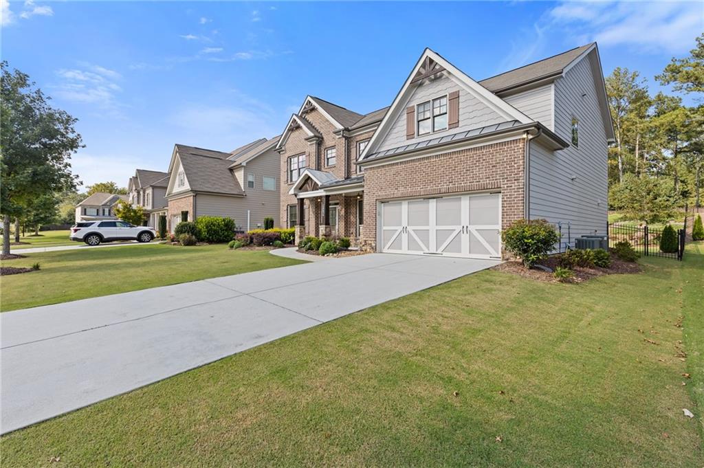 4867 Hunters Grove Way