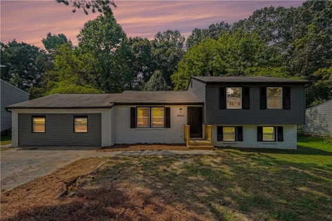 Homes For Sale - 6855 Kimberly Mill Road<br/> Fulton County, Atlanta, GA 30349