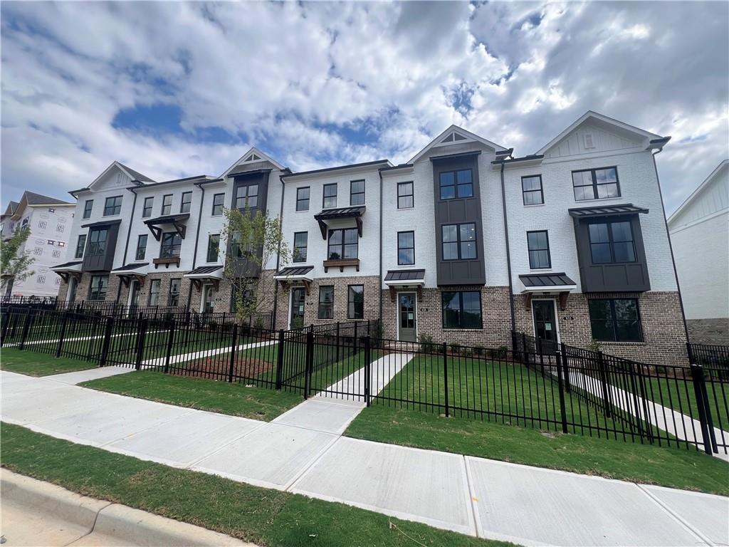 623 Silva Street 130