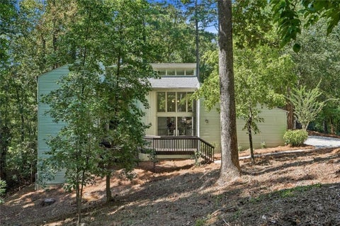 Homes For Sale - 8810 North Mount Drive<br/> Alpharetta, GA 30022