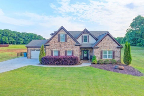 Homes For Sale - 47 Emmaline Lane<br/> Jefferson, GA 30549