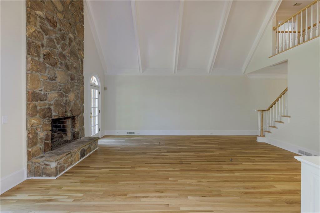 2184 Brooke Farm Court