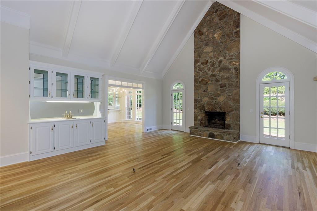 2184 Brooke Farm Court