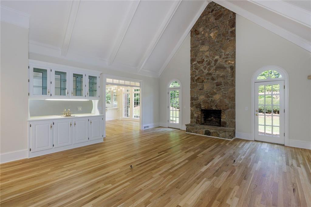 2184 Brooke Farm Court