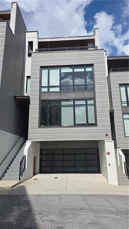 904 Lenox Boulevard NE