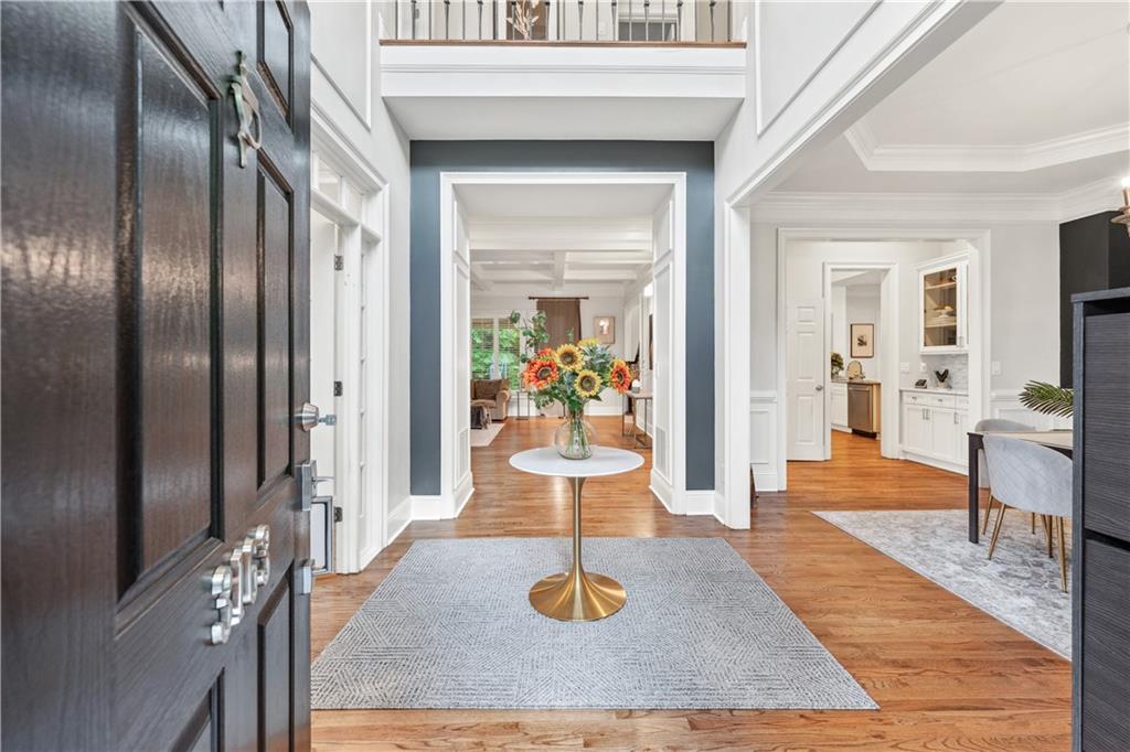 3163 Windsor Lake Drive NE