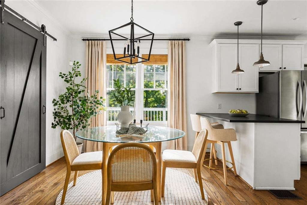 749 Stokeswood Avenue SE