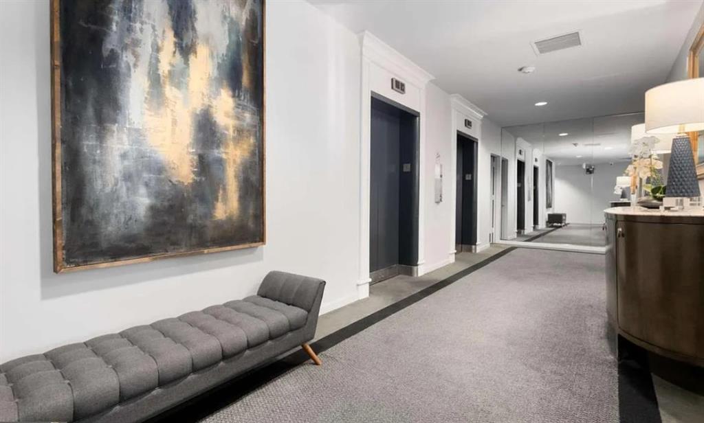 1421 PEACHTREE Street NE 303