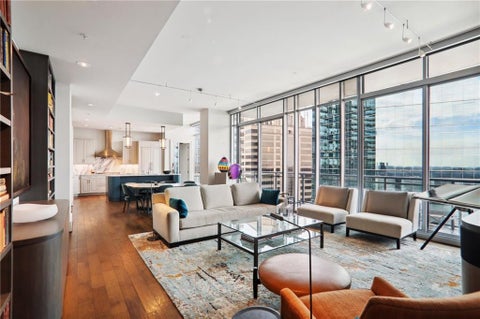 Condo For Sale - 1065 Peachtree Street #3005<br/> Atlanta, GA 30309