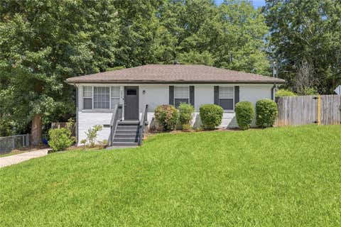 Homes For Sale - 2818 Meadowview Drive<br/> Atlanta, GA 30316