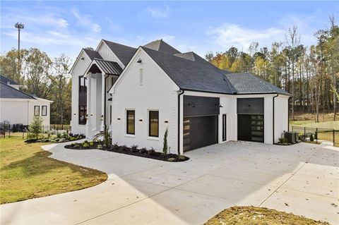 A home in Flowery Branch