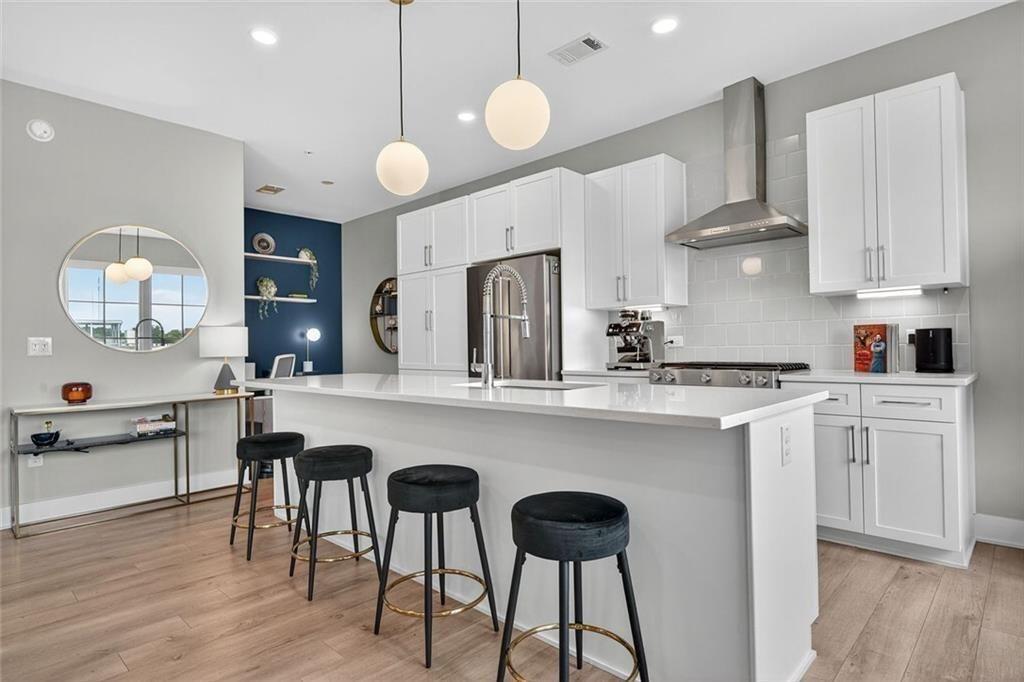 22 Airline Street PH 403