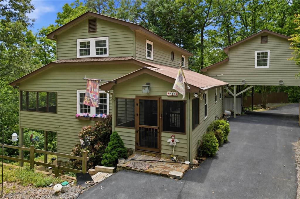 946 Laurel Circle