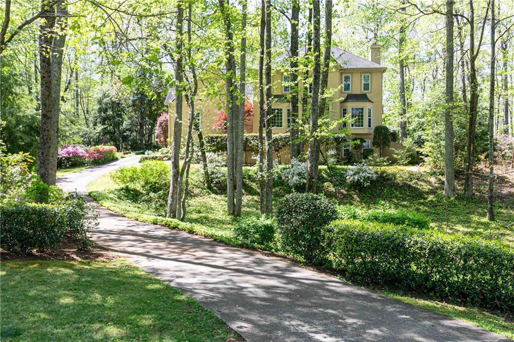 386 Collegiate Drive, Powder Springs, Georgia image 2