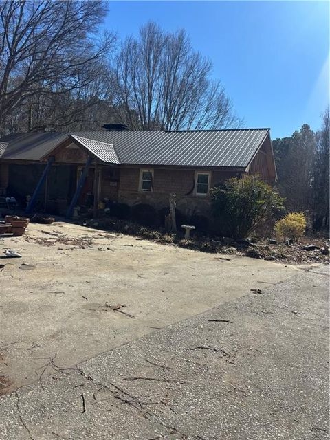 Homes For Sale - 116 Pine Shadows Drive<br/> Dallas, GA 30157