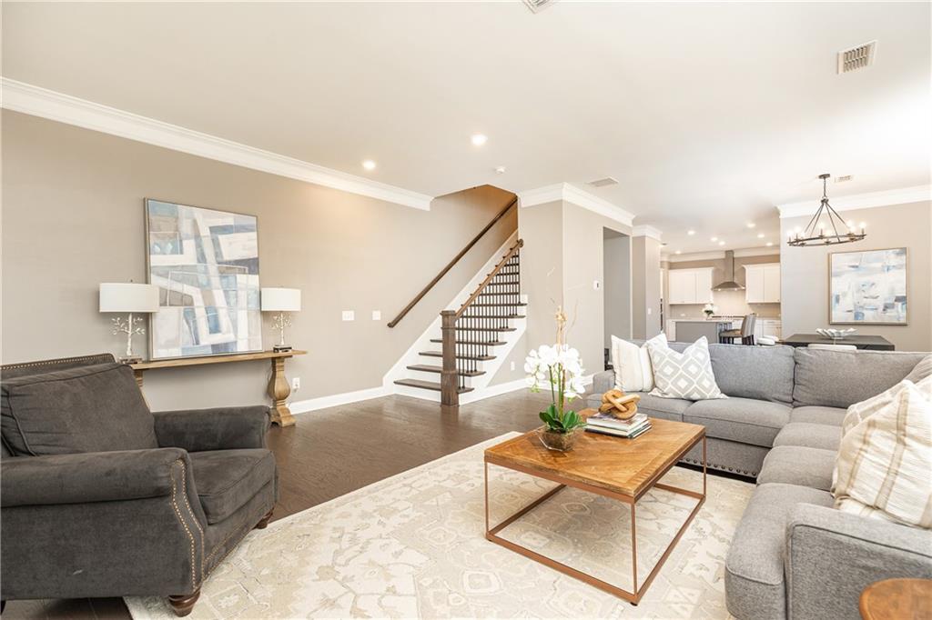 3900 Danube Lane