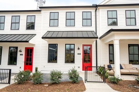 135 Arnold Poplar Lane Auburn GA 30011