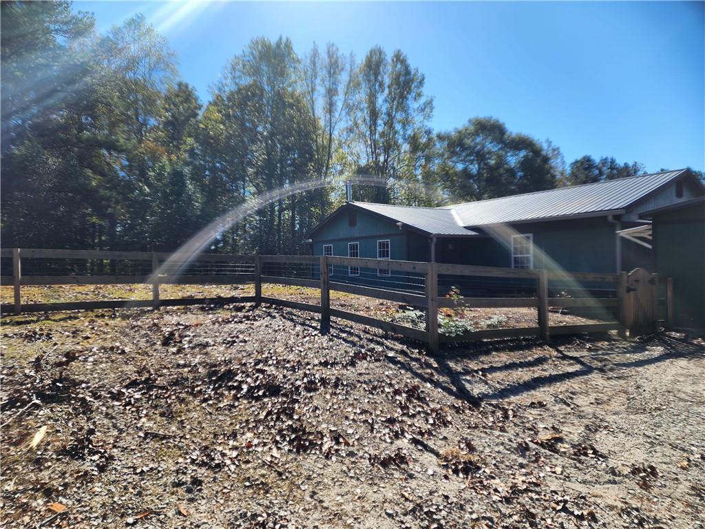 1048 Seals Road