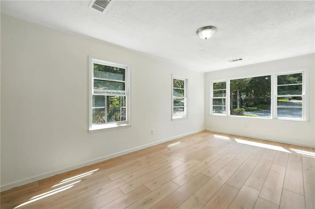 Lithia Springs, Georgia 30122, United States, 3 Bedrooms Bedrooms, ,1 BathroomBathrooms,Residential,Coming Soon,187312