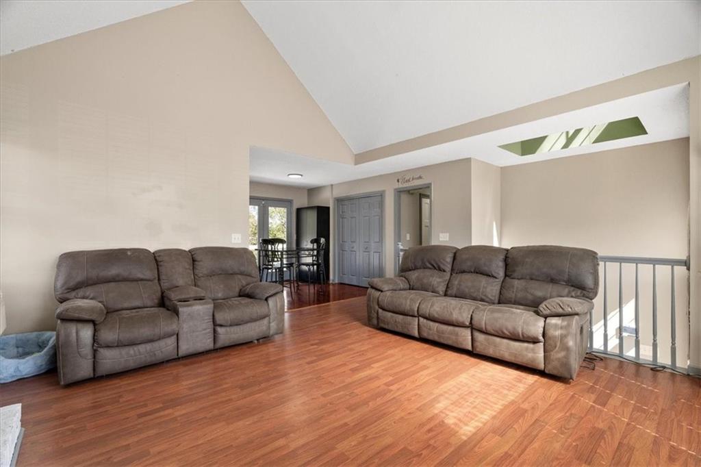 132 Pin Oak Lane SE