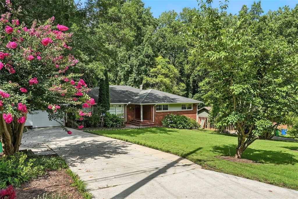 1152 ARBORVISTA Drive NE