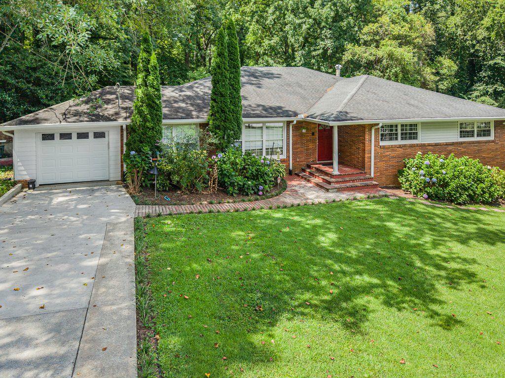 1152 ARBORVISTA Drive NE