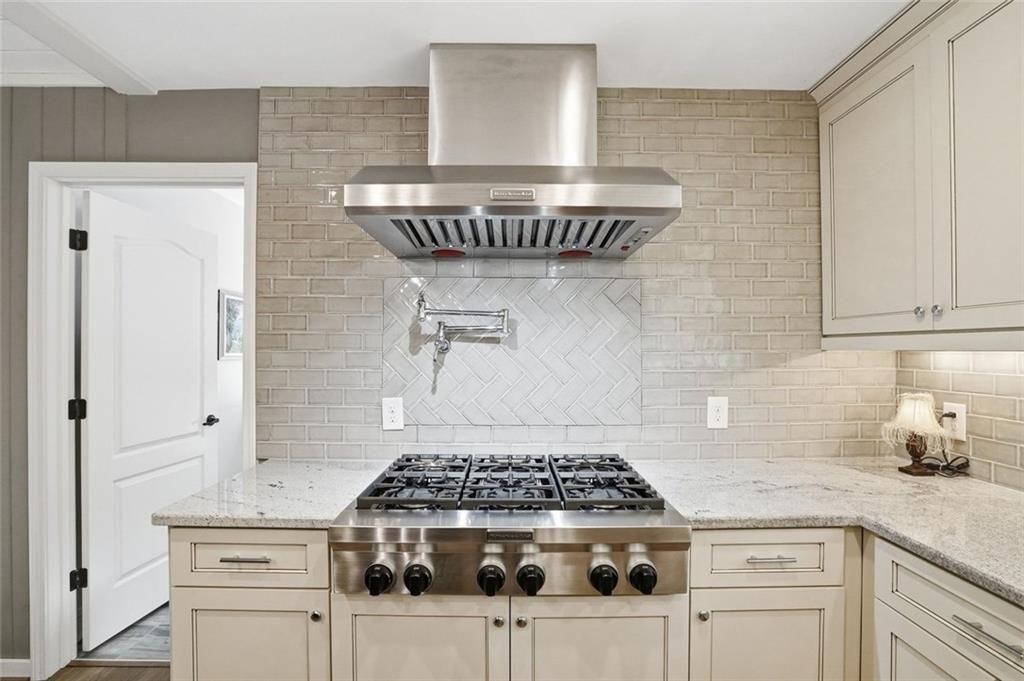 2336 Quail Cove Drive