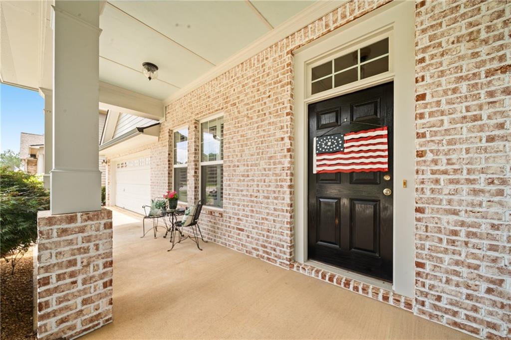 594 Longwood Place