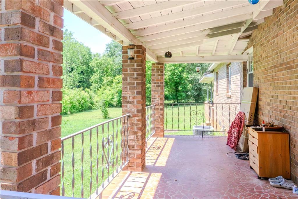 141 Hughes Dairy Road SE