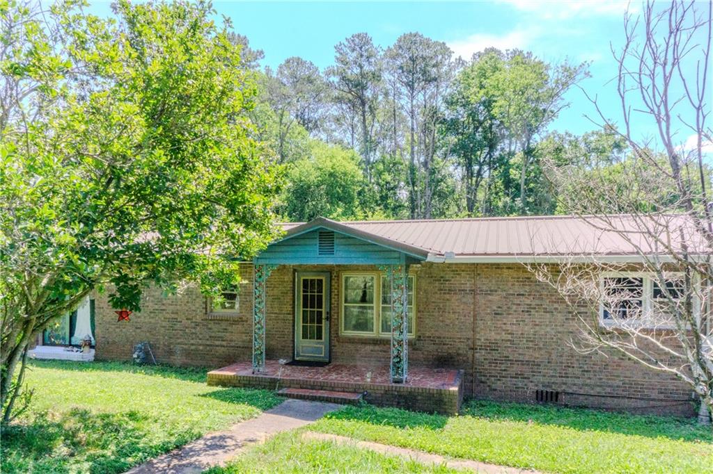 141 Hughes Dairy Road SE