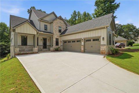 Homes For Sale - 5676 Meadow View Drive<br/> Jackson County, Jefferson, GA 30549