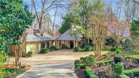 6 Arden Moor NW Atlanta GA 30305