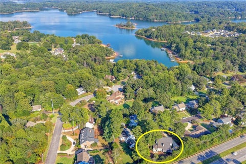 Homes For Sale - 2859 Village Court<br/> Gainesville, GA 30506