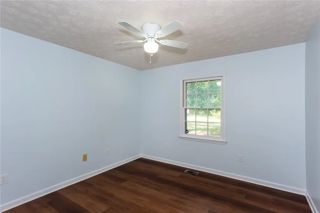 Covington, Georgia 30016, United States, 3 Bedrooms Bedrooms, ,2 BathroomsBathrooms,Residential,Active,215583