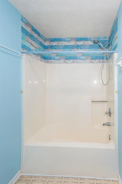 Covington, Georgia 30016, United States, 3 Bedrooms Bedrooms, ,2 BathroomsBathrooms,Residential,Active,215583