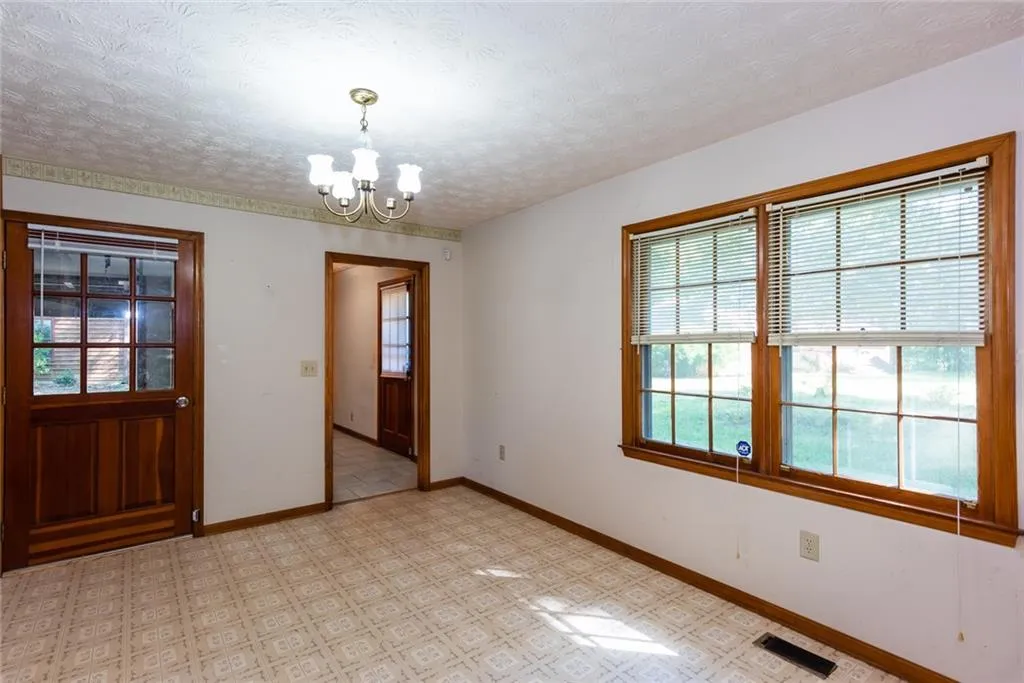 Covington, Georgia 30016, United States, 3 Bedrooms Bedrooms, ,2 BathroomsBathrooms,Residential,Active,215583